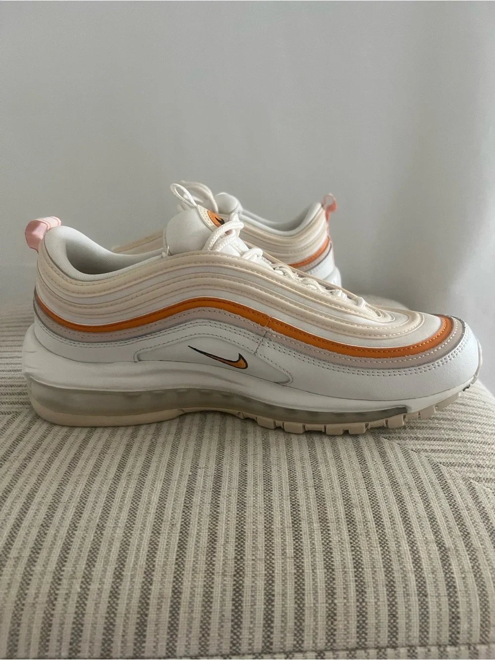 NEW Nike Air Max 97 Women’s Size 9.5 Phantom / Light Curry / Sanddrift